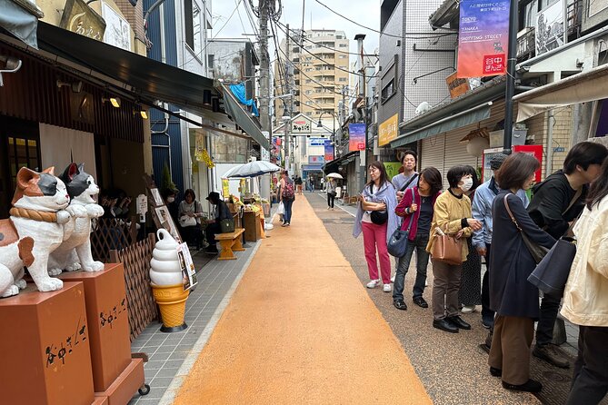 Tokyo : Yanaka and Nezu-Old Traditional Town Cultural Experience - Tennoji Temple: a quick hit of calm and garden views