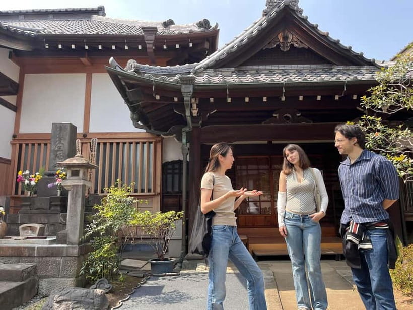 Tokyo Yanaka Old Town Walking Tour (Private/Local guide) - Meet at Nezu Station, then step into the shrine mood