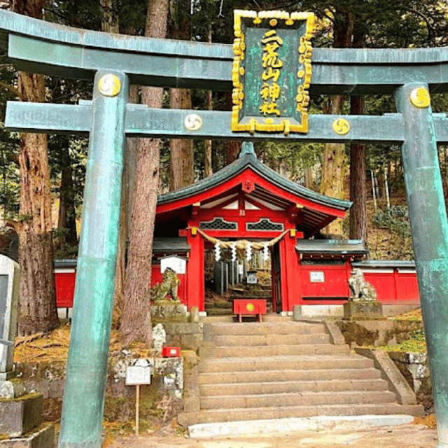 Tokyo → Nikko:Private Customizable Day Trip (English Driver) - Lake Chūzenji: cool air, big views, and a strong start