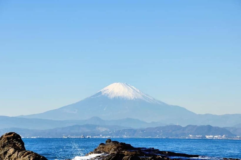 Tokyo:Sea of Mount Fuji, Hakone Ropeway, Ōwakudani, Enoshima - Enoshima: shrines, sea breezes, and Sea-Mount Fuji moments