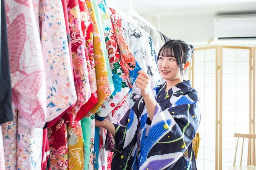 :Tokyo,Shibuya /Meiji Shrine tour in KIMONO/English-friendly - Why Meiji Shrine in kimono changes how you see it