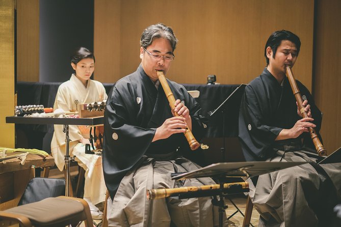 Traditional Japanese Music ZAKURO SHOW in Tokyo - Zakuro in Omotesando: a short show that feels like a real introduction