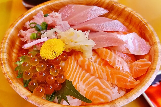 Tsukiji Food Strolling and Hama Rikyu Garden Walking Tour - Stop 2: Tsukiji Jogai Market walk for ingredients, not just souvenirs