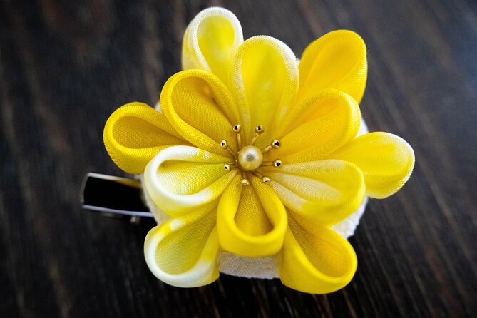 Tsumami Zaiku Japanese Fabric Flower Class - What tsumazaiku is, and why it’s more than a pretty project