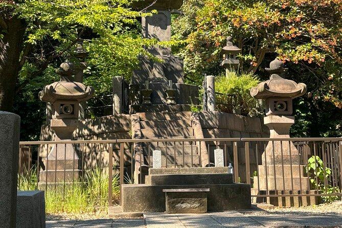 Ueno Park and Ameyoko Street Food Market Half Day Walking Tour - Price and value: is $45 worth it for Ueno + Ameyoko?