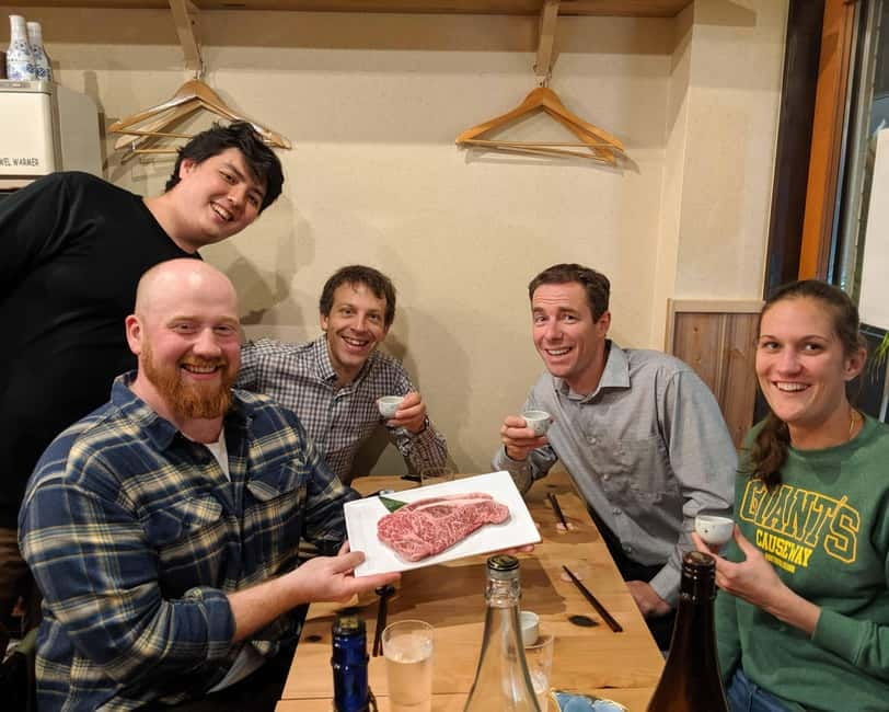 Wagyu & Sake 8 Course Tasting Dinner in Shinjuku - Your small group experience: pacing, questions, and the guide’s role